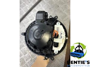 Usados Motor de ventilador de calefactor BMW 3 serie (F30) 316i 1.6 16V Precio € 50,00 Norma de margen ofrecido por Bentie's autodemontage