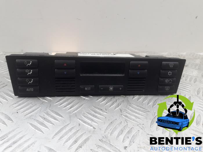 Climatronic panel from a BMW 5 serie (E39) 523i 24V 1997
