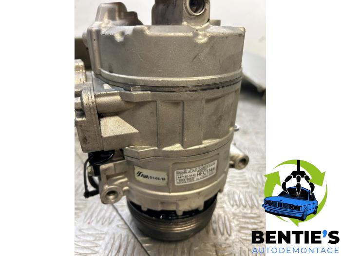 Air conditioning pump from a BMW X3 (E83) 3.0d 24V 2007