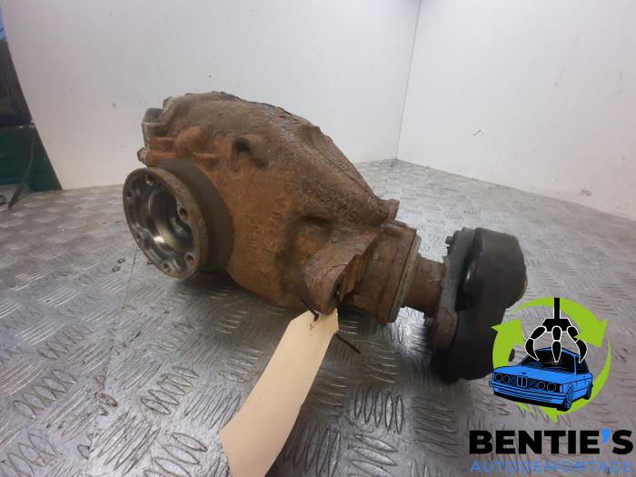 Rear differential from a BMW 3 serie (E90) 330i 24V 2007