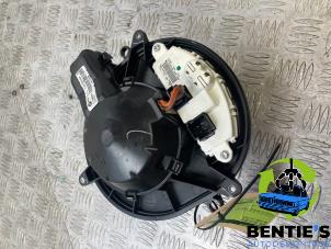 Used Heating and ventilation fan motor BMW 3 serie (F30) 318d 2.0 16V Price € 45,00 Margin scheme offered by Bentie's autodemontage
