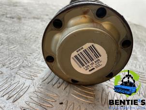 Used Drive shaft, rear left BMW 5 serie (E39) 525d 24V Price € 50,00 Margin scheme offered by Bentie's autodemontage