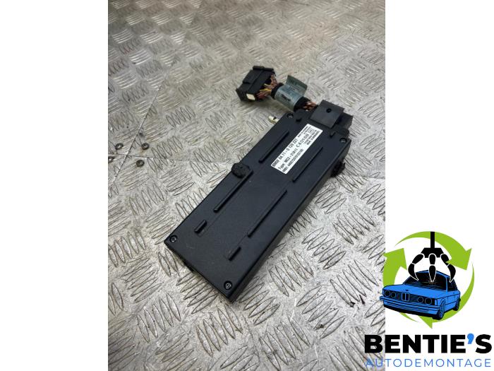 Begagnade Telefonmodul BMW 3 serie (E46/2C) 318 Ci 16V Pris € 25,00 Marginaltabell erbjuds av Bentie's autodemontage