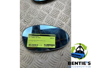 Used Mirror glass, right BMW 3 serie (E90) 320i 16V Price € 20,00 Margin scheme offered by Bentie's autodemontage