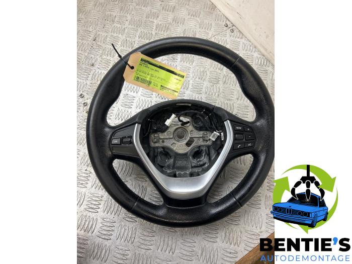 Steering wheel from a BMW 1 serie (F20) 114i 1.6 16V 2013