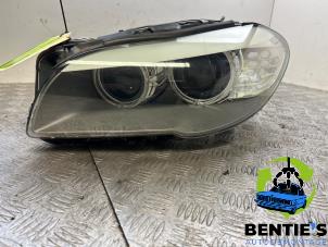 Used Headlight, left BMW 5 serie Touring (F11) 525d xDrive 16V Price € 300,00 Margin scheme offered by Bentie's autodemontage