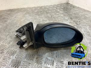 Used Wing mirror, right BMW 1 serie (E87/87N) 116i 1.6 16V Price € 35,00 Margin scheme offered by Bentie's autodemontage