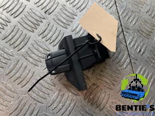 Used Ignition switch BMW 1 serie (E87/87N) 118d 16V Price € 40,00 Margin scheme offered by Bentie's autodemontage