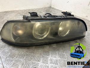 Used Headlight, right BMW 5 serie Touring (E39) 540i 32V Price € 75,00 Margin scheme offered by Bentie's autodemontage