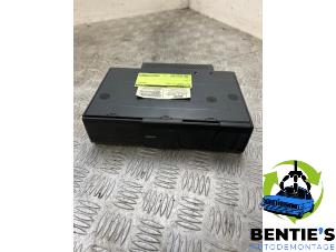 Used CD changer BMW 1 serie (E87/87N) 120i 16V Price € 100,00 Margin scheme offered by Bentie's autodemontage