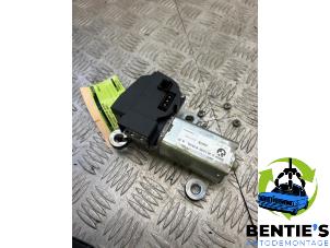 Used Rear wiper motor BMW 5 serie Touring (E39) 530i 24V Price € 50,00 Margin scheme offered by Bentie's autodemontage