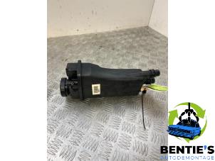 Used Expansion vessel BMW 7 serie (E38) 728iA,iA Executive 24V Price € 30,00 Margin scheme offered by Bentie's autodemontage