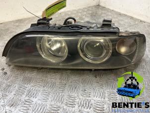 Used Headlight, left BMW 5 serie Touring (E39) 530i 24V Price € 75,00 Margin scheme offered by Bentie's autodemontage