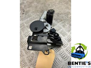 Used Rear wiper motor BMW 3 serie Touring (E91) 318d 16V Price € 59,00 Margin scheme offered by Bentie's autodemontage