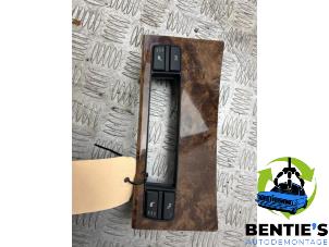 Usados Interruptor de calefactor de asiento BMW 5 serie Touring (E61) 525d 24V Precio € 30,00 Norma de margen ofrecido por Bentie's autodemontage