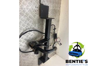 Used Towbar BMW 3 serie Touring (E91) 316i 16V Price € 100,00 Margin scheme offered by Bentie's autodemontage