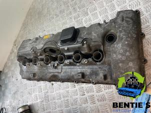 Used Rocker cover BMW 3 serie Touring (E91) 325i 24V Price € 100,00 Margin scheme offered by Bentie's autodemontage