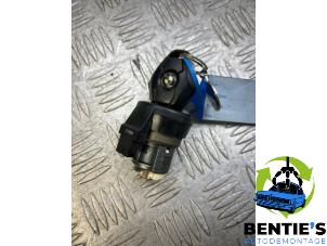 Used Ignition lock + key BMW 3 serie Touring (E46/3) 316i 16V Price € 35,00 Margin scheme offered by Bentie's autodemontage