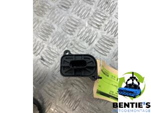 Luftmengenmesser van een BMW 3 serie (F30) 316i 1.6 16V 2014