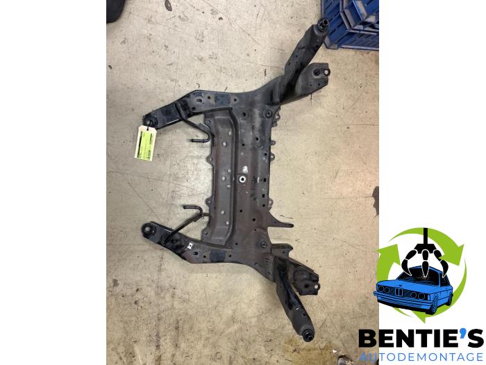 Begagnade Underram BMW 1 serie (F40) 116d 1.5 12V TwinPower Pris € 199,00 Marginaltabell erbjuds av Bentie's autodemontage