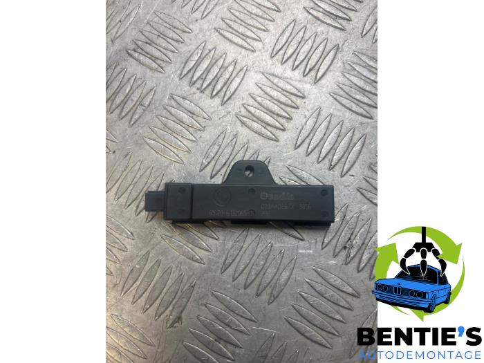 Używane Keyless Entry-Antena BMW 1 serie (F40) 116d 1.5 12V TwinPower Cena € 25,00 Procedura marży oferowane przez Bentie's autodemontage