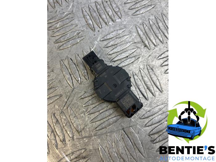 Begagnade Regnsensor BMW 2 serie Active Tourer (U06) 220i Mild Hybrid 1.5 TwinPower Turbo 12V Pris € 156,09 Inklusive moms erbjuds av Bentie's autodemontage