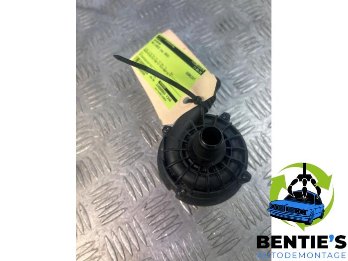 Begagnade Vattenpump BMW 2 serie Active Tourer (U06) 220i Mild Hybrid 1.5 TwinPower Turbo 12V Pris € 181,50 Inklusive moms erbjuds av Bentie's autodemontage