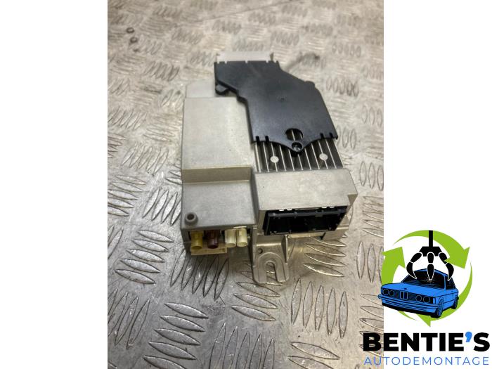 Używane Modul DAB BMW 3 serie (G20) 330e 2.0 TwinPower Turbo 16V Cena € 151,25 Z VAT oferowane przez Bentie's autodemontage