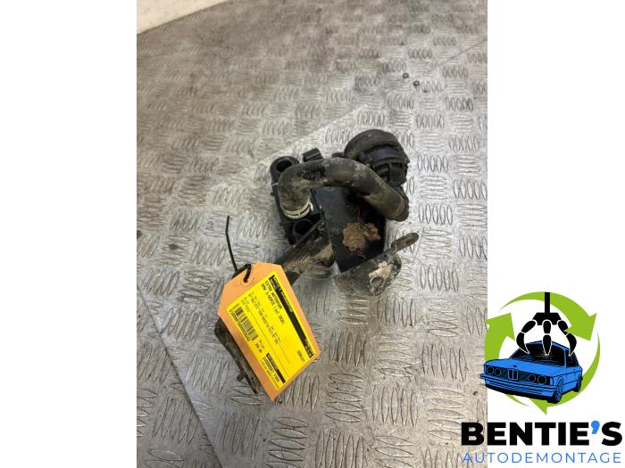 Begagnade Extra vattenpump BMW 3 serie (G20) 330e 2.0 TwinPower Turbo 16V Pris € 302,50 Inklusive moms erbjuds av Bentie's autodemontage