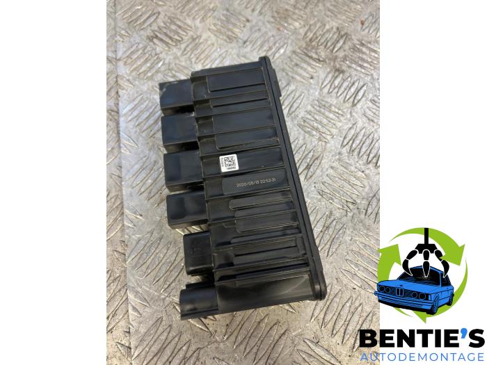 Używane Komputer pokladowy BMW 3 serie (G20) 330e 2.0 TwinPower Turbo 16V Cena € 36,30 Z VAT oferowane przez Bentie's autodemontage