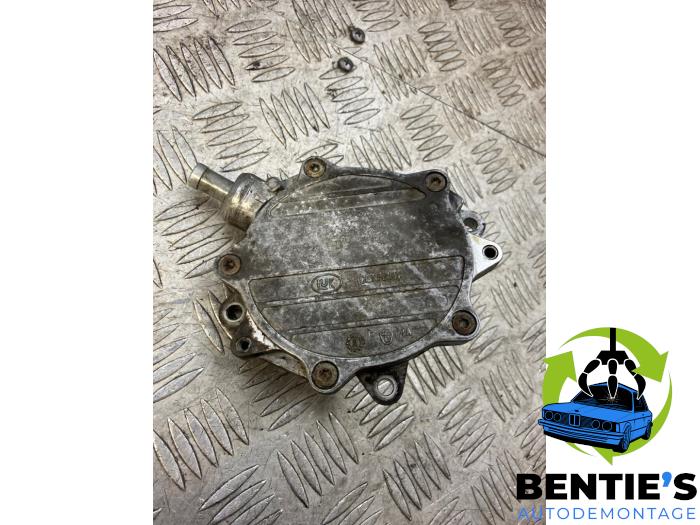 Brake servo vacuum pump BMW 3 serie Touring 318i 16V - 11667542498 N46B20B