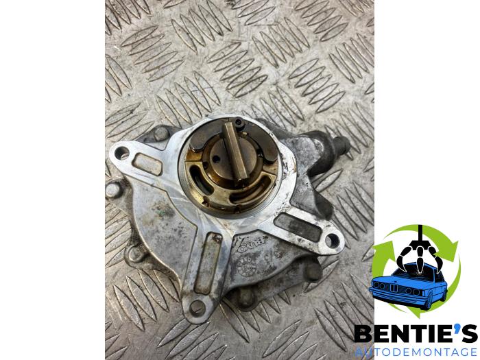 Brake servo vacuum pump BMW 3 serie Touring 318i 16V - 11667542498 N46B20B