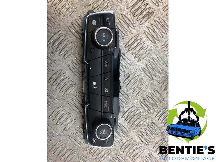 Begagnade Klimatpanel BMW 2 serie Active Tourer (F45) 218d 2.0 TwinPower Turbo 16V Pris € 200,00 Marginaltabell erbjuds av Bentie's autodemontage
