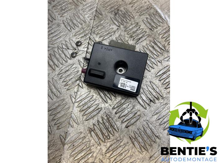 Używane Antena BMW 2 serie Active Tourer (F45) 218d 2.0 TwinPower Turbo 16V Cena € 20,00 Procedura marży oferowane przez Bentie's autodemontage