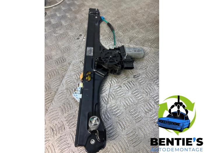Begagnade Fönstermekanism, 4-dörrars, vänster fram BMW 2 serie Active Tourer (F45) 218d 2.0 TwinPower Turbo 16V Pris € 50,00 Marginaltabell erbjuds av Bentie's autodemontage
