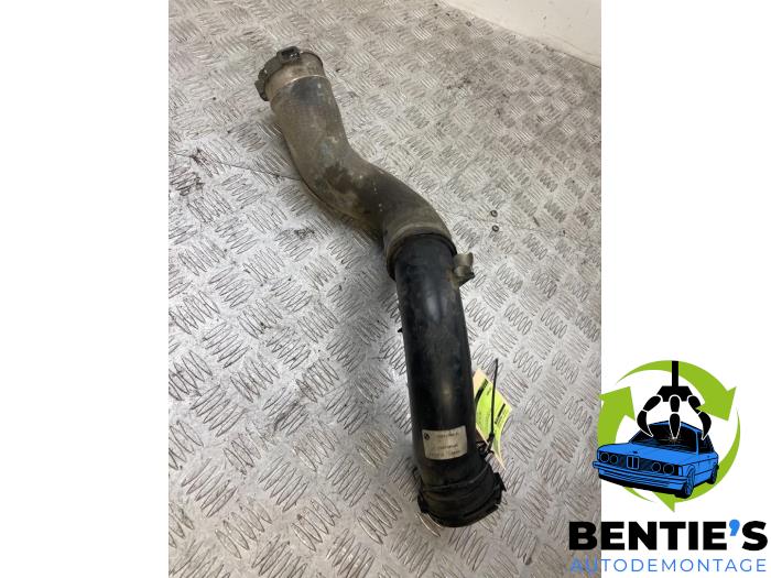 Gebrauchte Intercooler Schlauch BMW 1 serie (F20) 114i 1.6 16V Preis € 25,00 Margenregelung angeboten von Bentie's autodemontage
