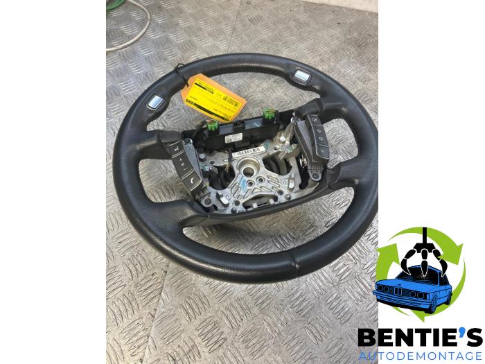 Begagnade Ratt BMW 7 serie (E65/E66/E67) 750i,Li 4.8 32V Pris € 150,00 Marginaltabell erbjuds av Bentie's autodemontage