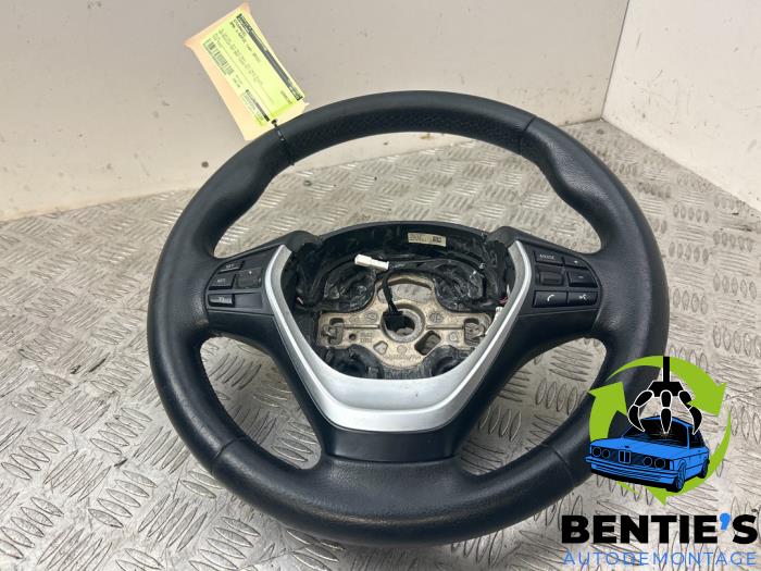 Używane Kierownica BMW 1 serie (F20) 116i 1.6 16V Cena € 199,00 Procedura marży oferowane przez Bentie's autodemontage