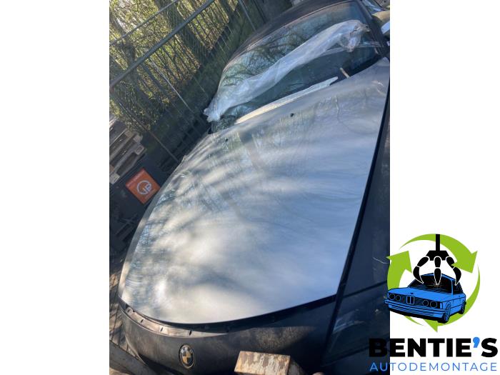 Używane Maska BMW Z4 Roadster (E85) 2.5 Si 24V Cena € 750,00 Procedura marży oferowane przez Bentie's autodemontage