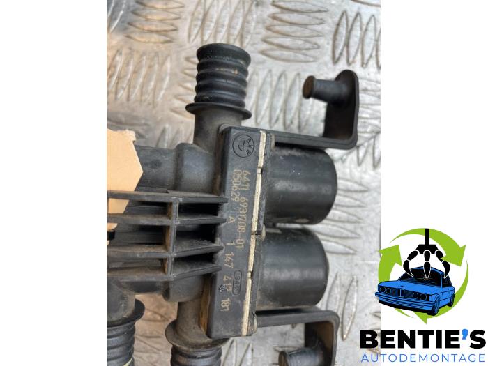 Extra vattenpump från en BMW 6 serie (E63) 630i 24V 2006