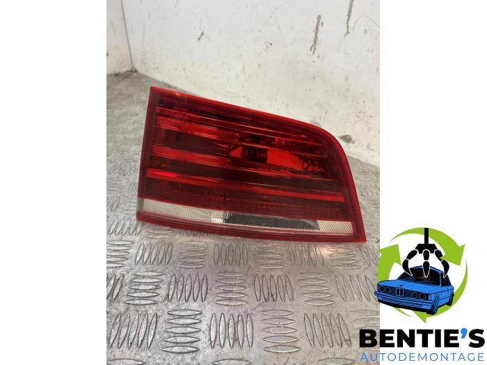 Begagnade Baklykta, höger BMW X3 (F25) xDrive20d 16V Pris € 75,00 Marginaltabell erbjuds av Bentie's autodemontage