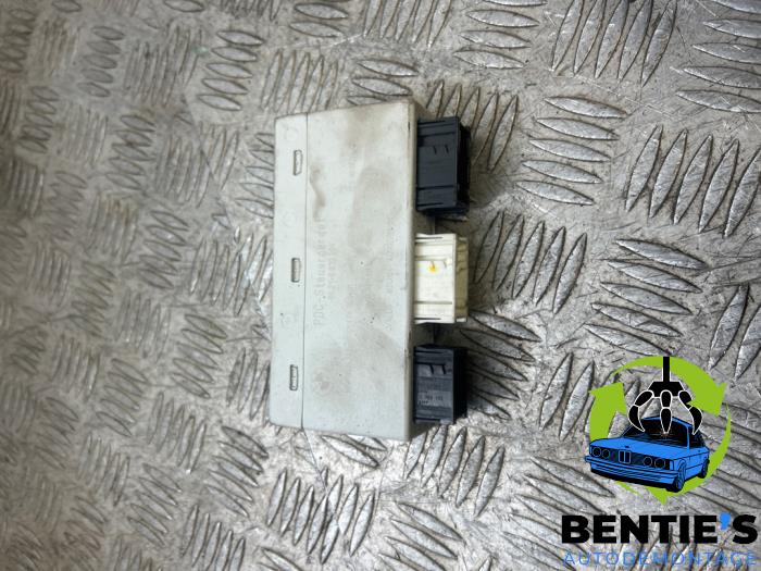 Begagnade PDC-modul BMW 7 serie (E65/E66/E67) 735i,Li 3.6 V8 32V Pris € 50,00 Marginaltabell erbjuds av Bentie's autodemontage