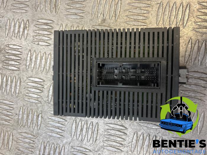 Usagé Ordinateur éclairage BMW 7 serie (E65/E66/E67) 735i,Li 3.6 V8 32V Prix € 25,00 Règlement à la marge proposé par Bentie's autodemontage