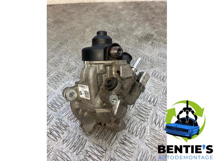 Begagnade Högtryckspump BMW 1 serie (F20) 116d 1.5 12V TwinPower Pris € 125,00 Marginaltabell erbjuds av Bentie's autodemontage