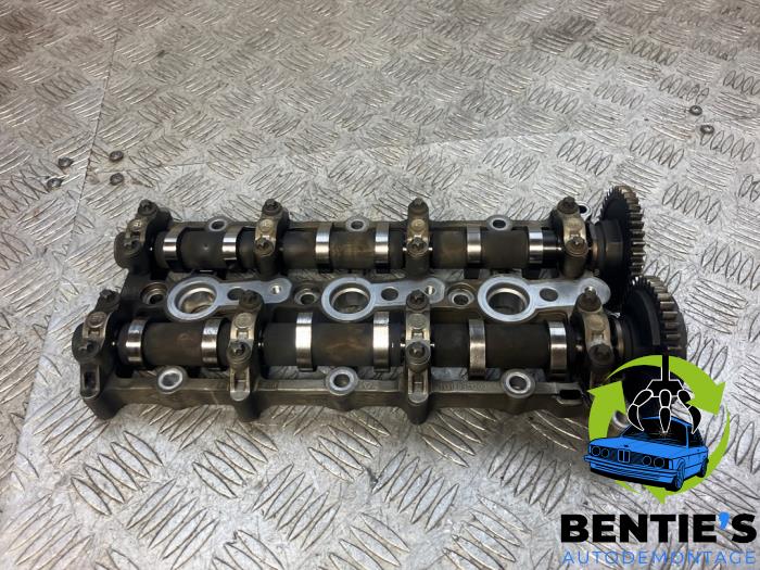 Usagé Kit arbre à cames BMW 1 serie (F20) 116d 1.5 12V TwinPower Prix € 250,00 Règlement à la marge proposé par Bentie's autodemontage