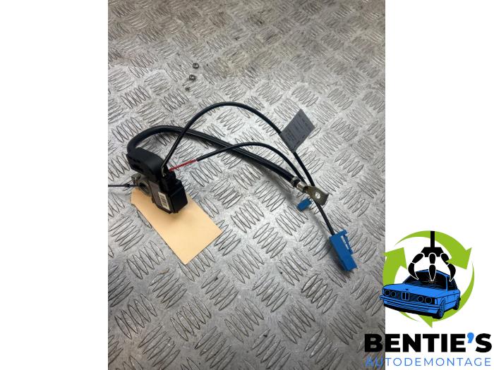 Begagnade Batterisensor BMW X1 (E84) sDrive 18d 2.0 16V Pris € 30,00 Marginaltabell erbjuds av Bentie's autodemontage