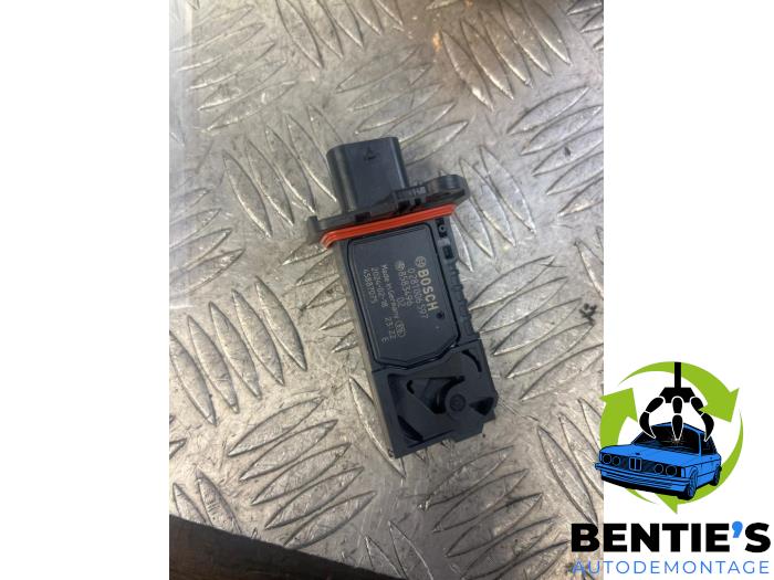 Begagnade Luftflödesmätare BMW 1 serie (F40) 118i 1.5 TwinPower 12V Pris € 45,00 Marginaltabell erbjuds av Bentie's autodemontage