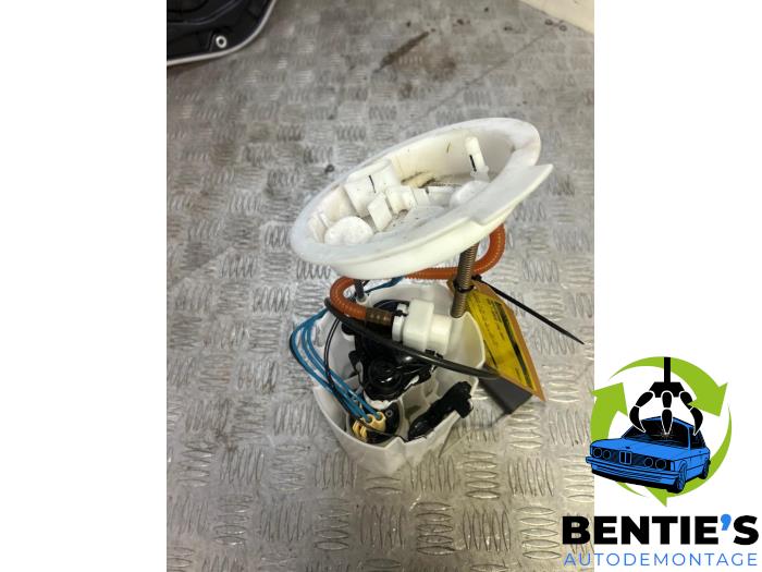 Begagnade Bensinpump BMW 1 serie (F40) 118i 1.5 TwinPower 12V Pris € 85,00 Marginaltabell erbjuds av Bentie's autodemontage