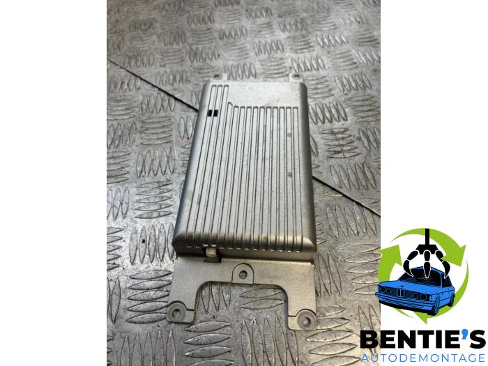 Begagnade Bluetooth-modul BMW 3 serie Touring (E91) 316i 16V Pris € 75,00 Marginaltabell erbjuds av Bentie's autodemontage