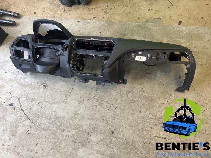 Używane Panel BMW 1 serie (F20) 116i 1.6 16V Cena € 500,00 Procedura marży oferowane przez Bentie's autodemontage